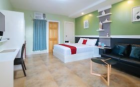 RedDoorz Plus near Lapasan Plaza Cagayan de Oro